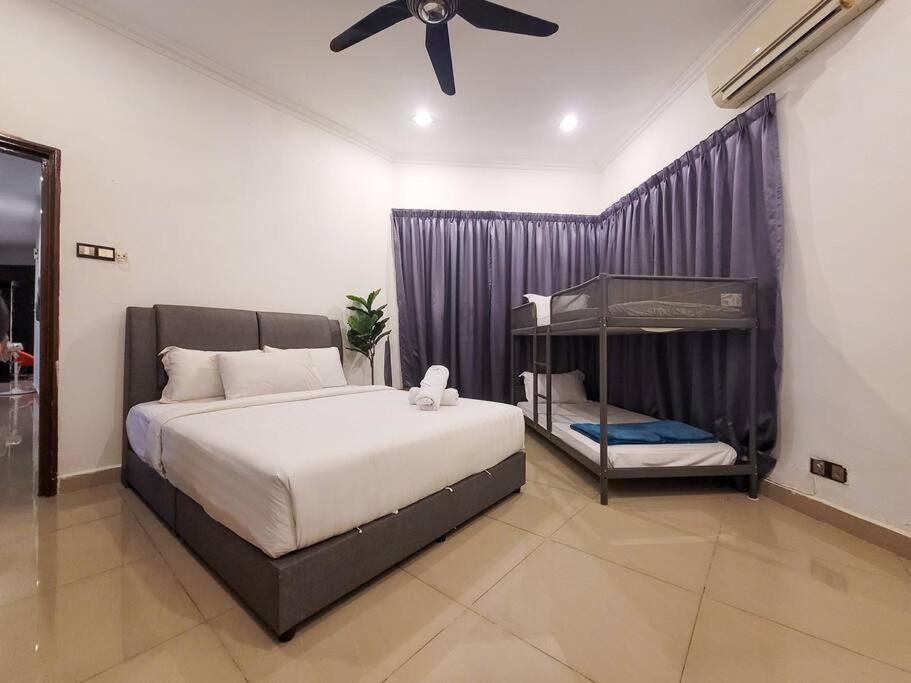 Titiwangsa9 Bungalow Pool Vila *