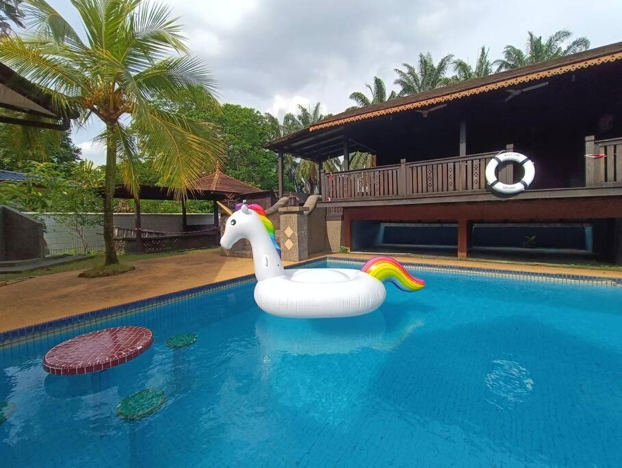 Titiwangsa9 Bungalow Pool Vila *