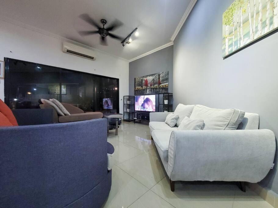 Titiwangsa9 Bungalow Pool * Kuala Lumpur
